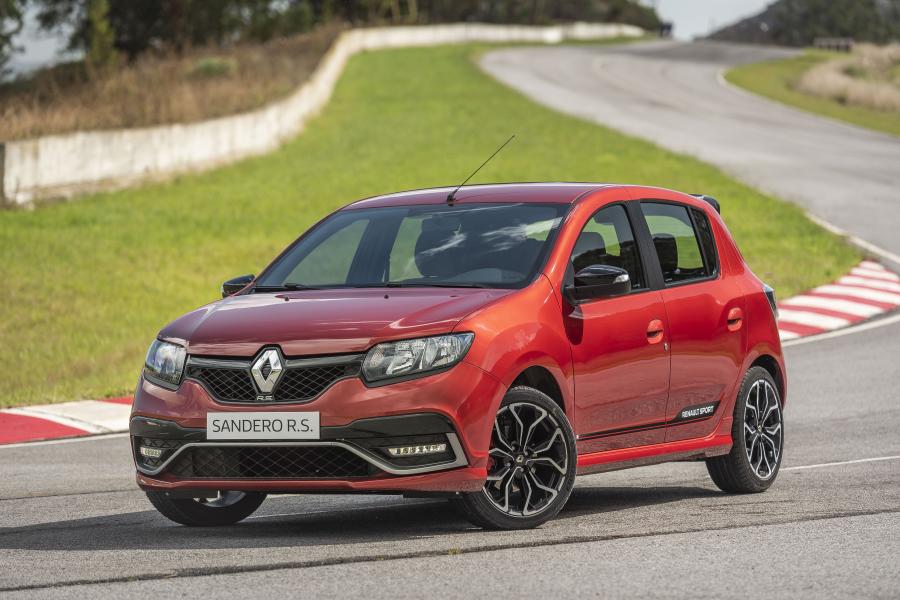  Renault Sandero R.S. 2019 года  (фото 32 из 49)
